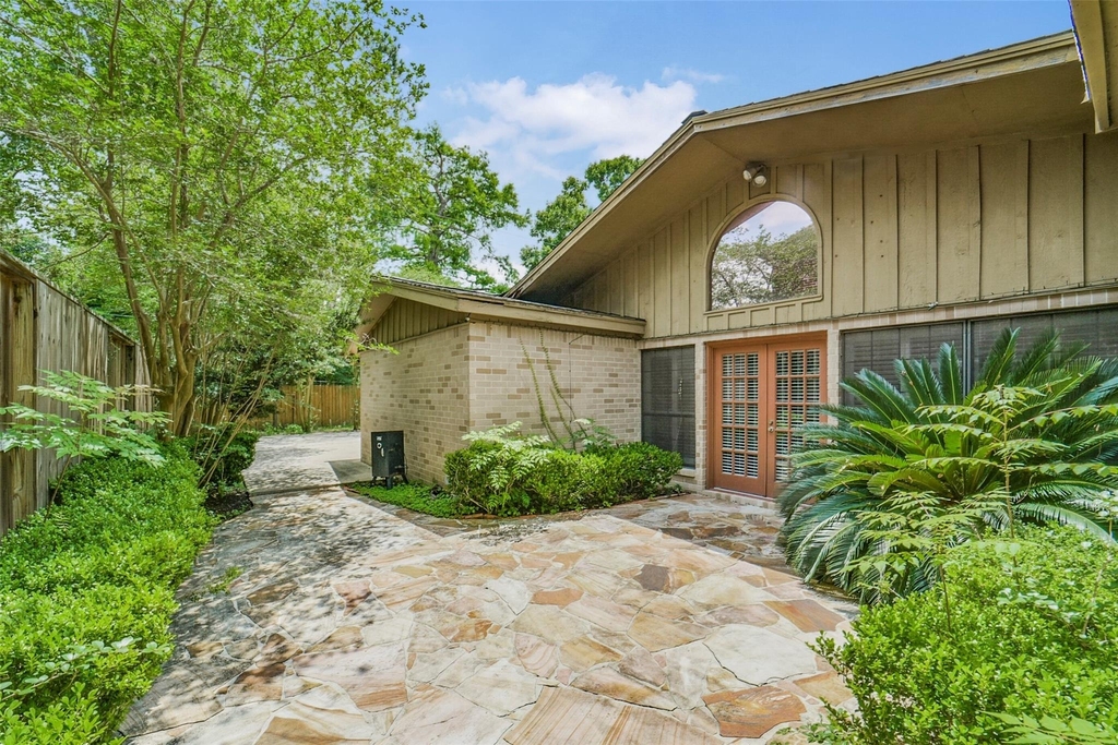5147 Beechnut Street - Photo 4