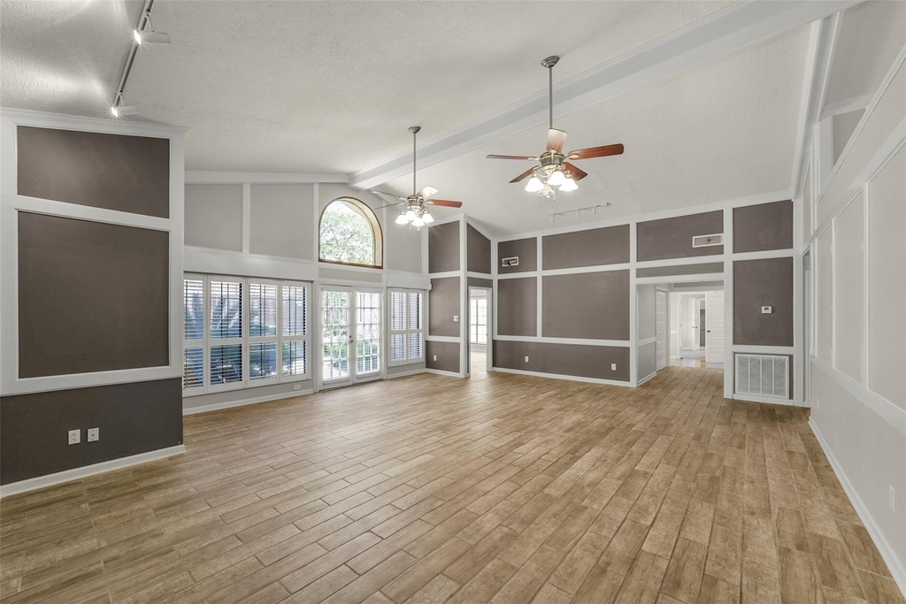 5147 Beechnut Street - Photo 3