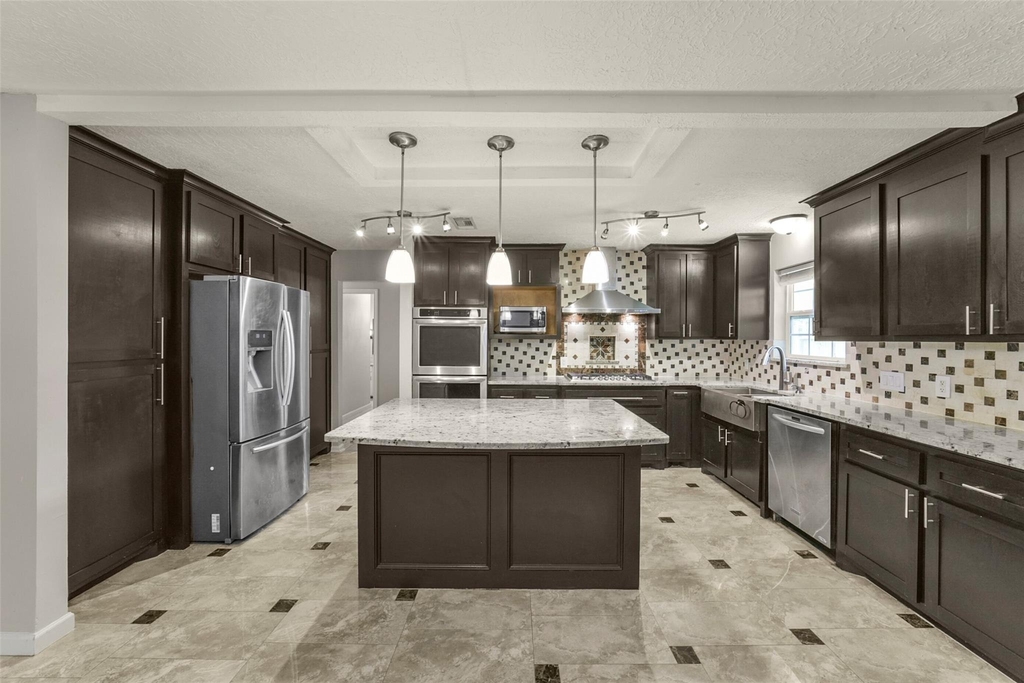 5147 Beechnut Street - Photo 5