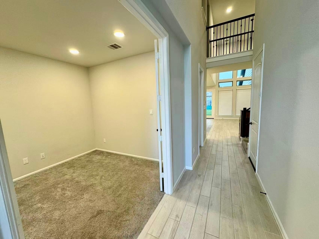 10503 Shining Dawn Way - Photo 1