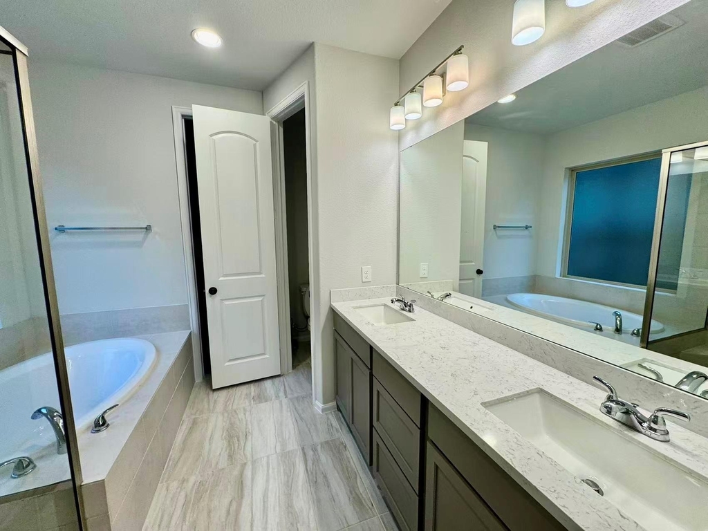 10503 Shining Dawn Way - Photo 16