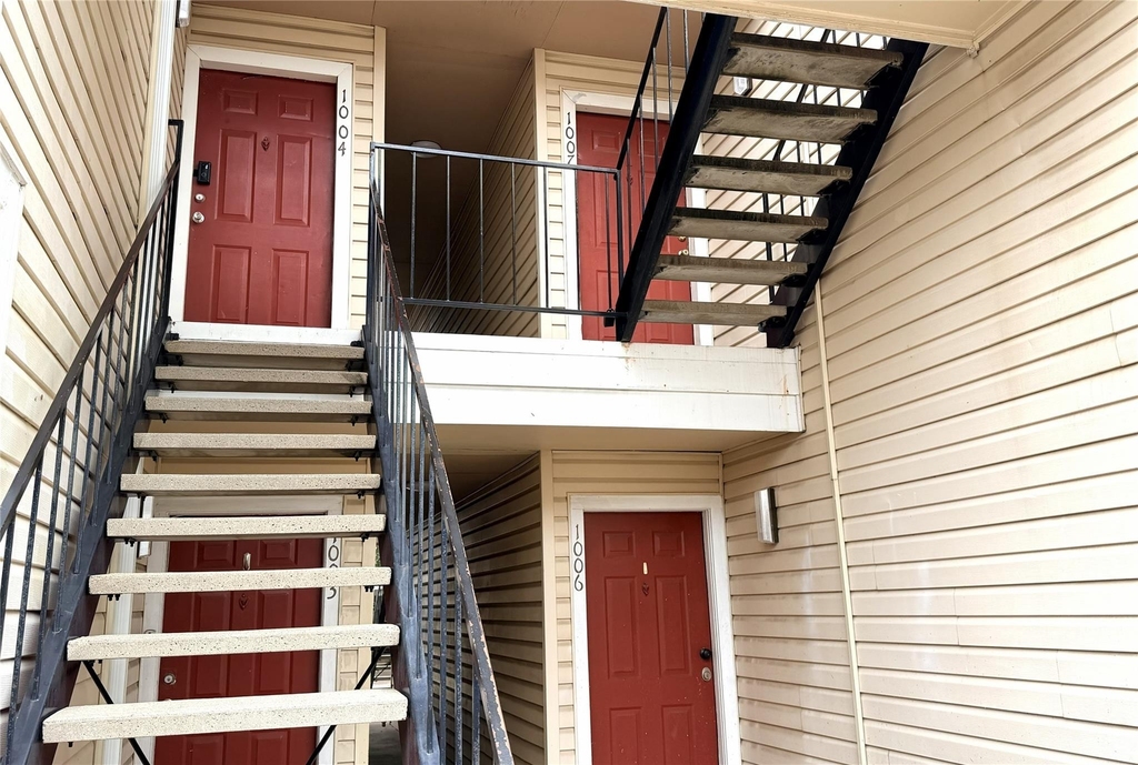 2750 Holly Hall Street - Photo 7