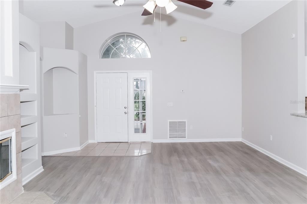 2544 Meadow Oaks Loop - Photo 4