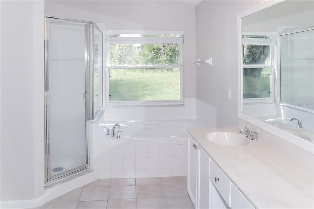 2544 Meadow Oaks Loop - Photo 12