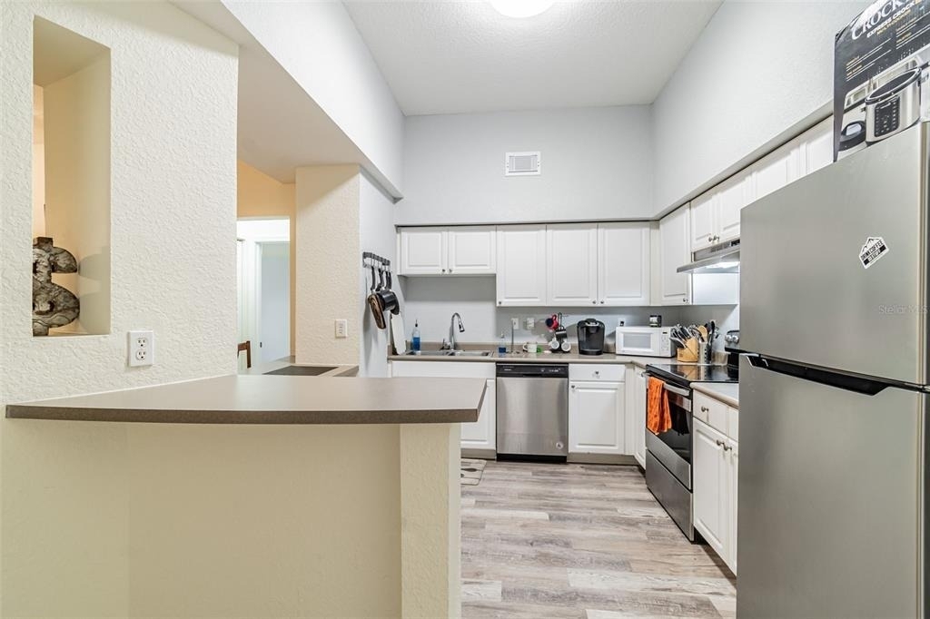 402 S Armenia Avenue - Photo 4
