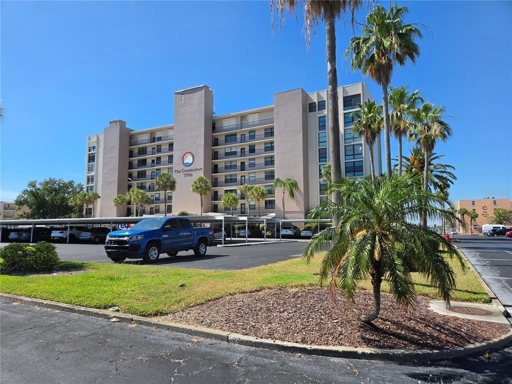 7700 Sun Island Drive S - Photo 0