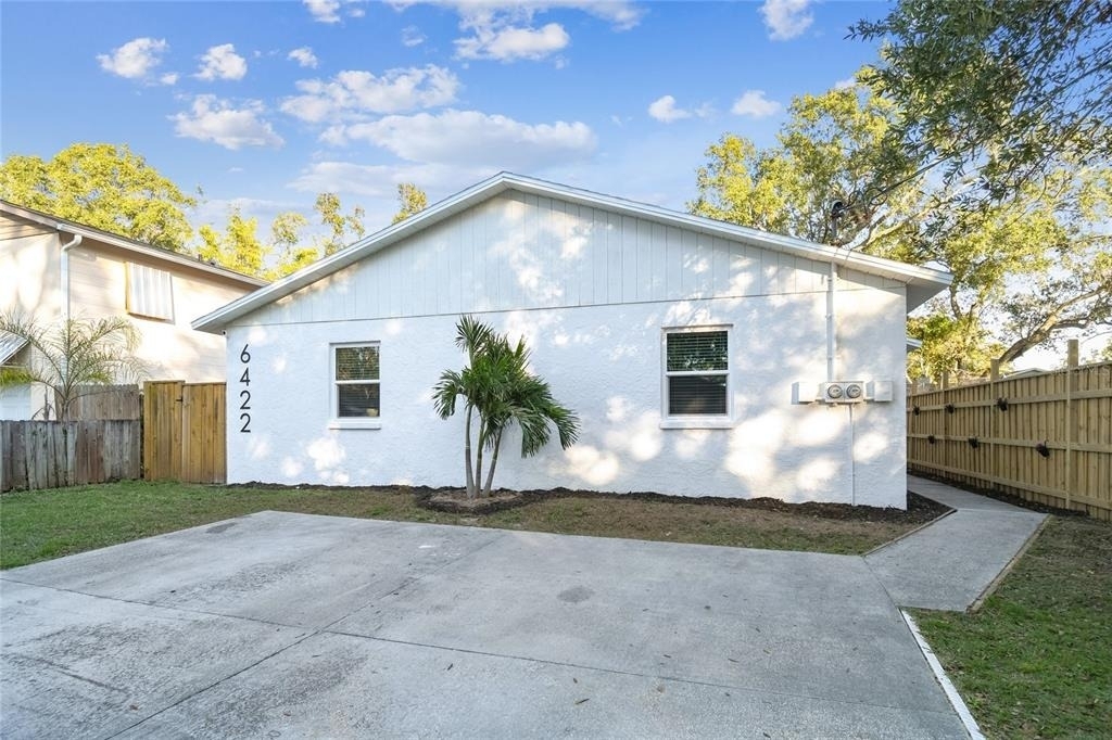 6422 S Adelia Avenue - Photo 9