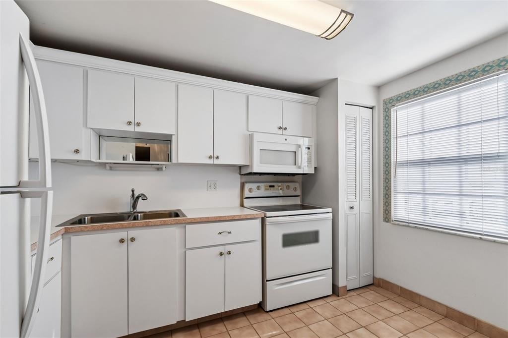 6960 20th Avenue N - Photo 22