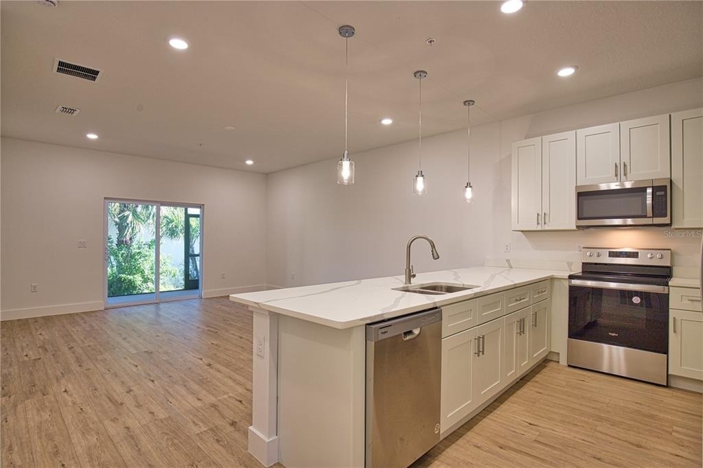 289 Boundary Boulevard - Photo 9