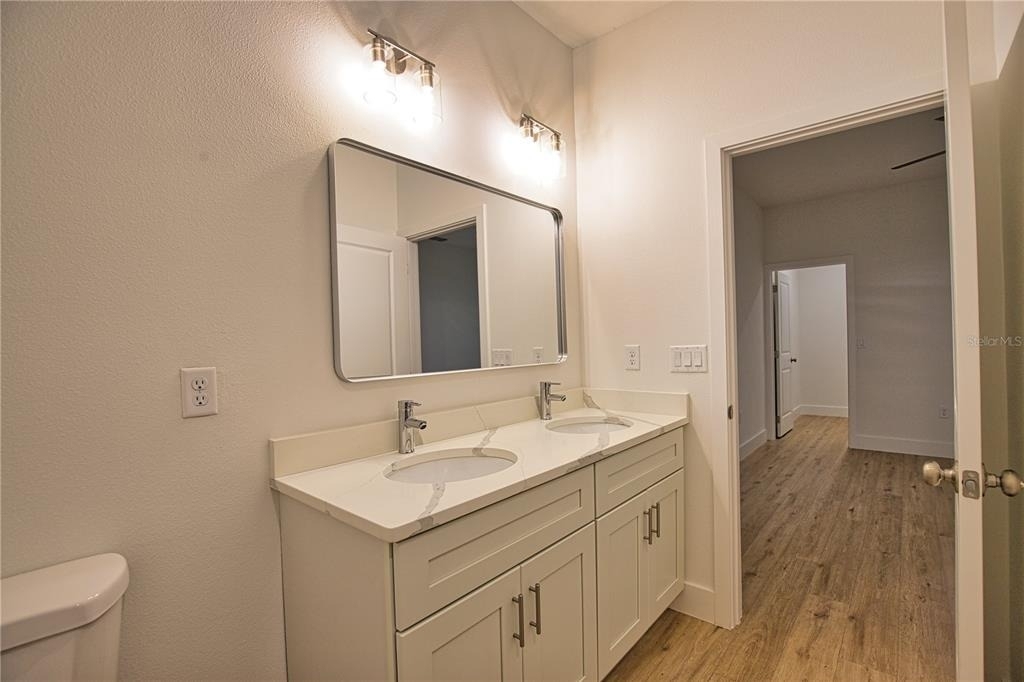 289 Boundary Boulevard - Photo 28