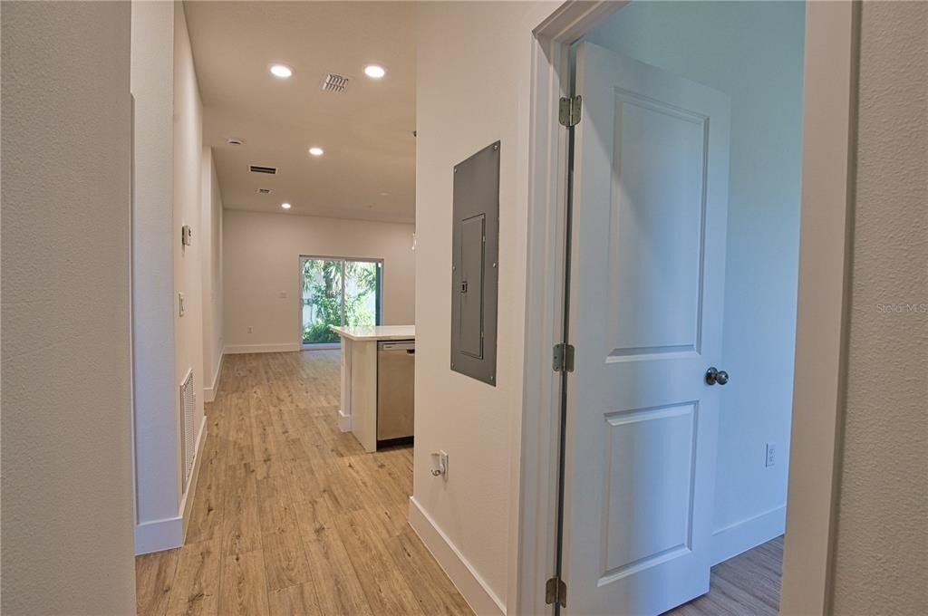 289 Boundary Boulevard - Photo 6