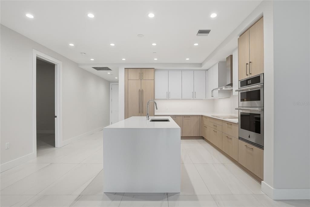 275 1st Avenue S - Photo 47