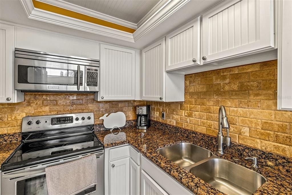 9495 Blind Pass Road - Photo 10
