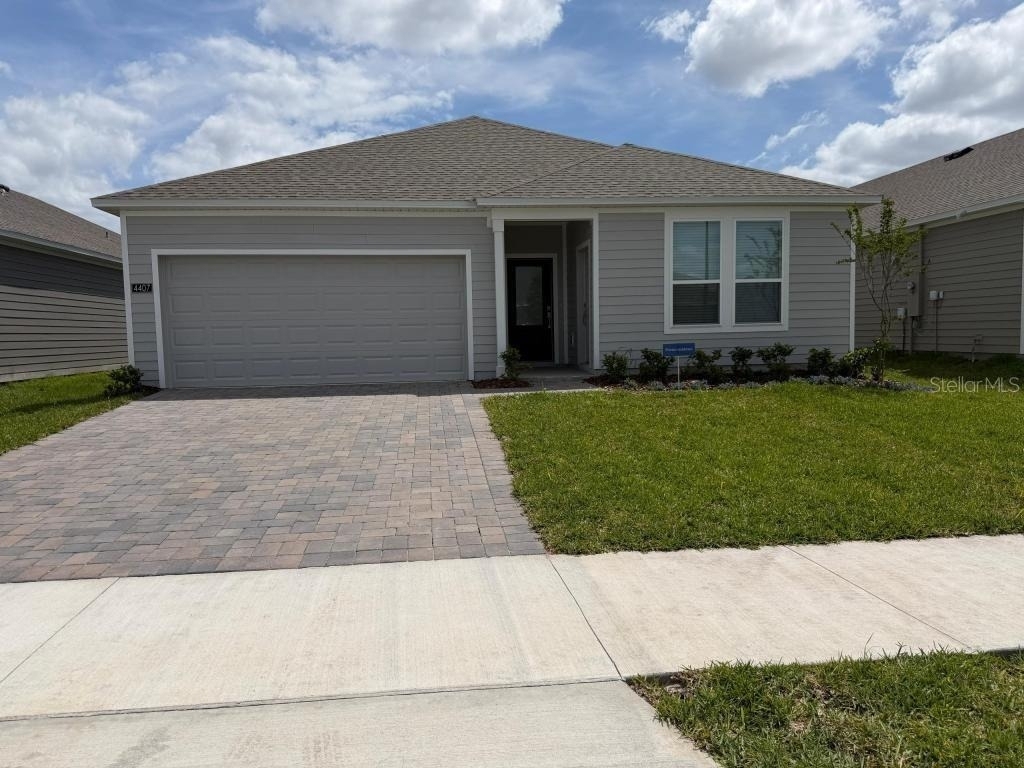 4407 Vibernum Avenue - Photo 0