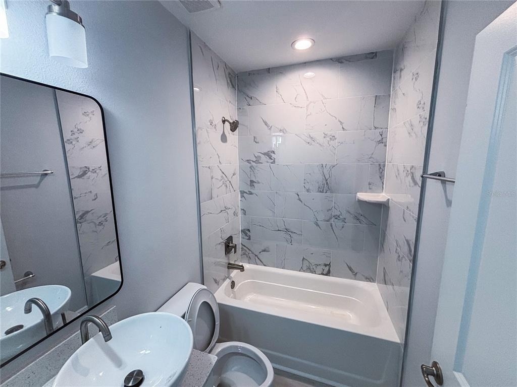 6910 Dickinson Drive - Photo 7