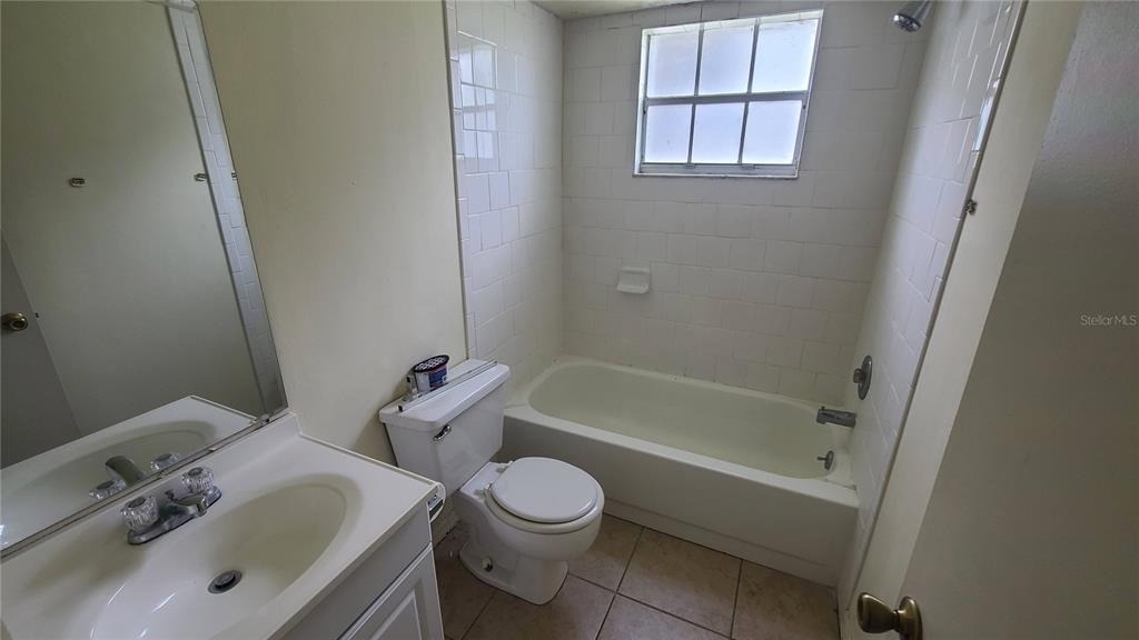 454 Fairways Circle - Photo 2