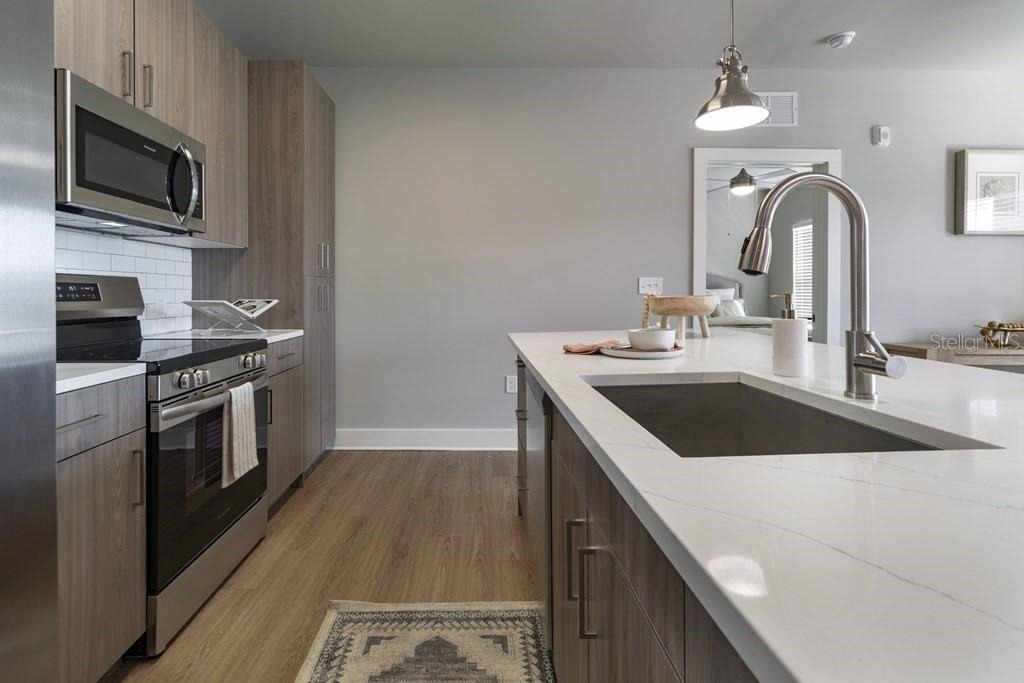 1015 Lake Forest Boulevard - Photo 12