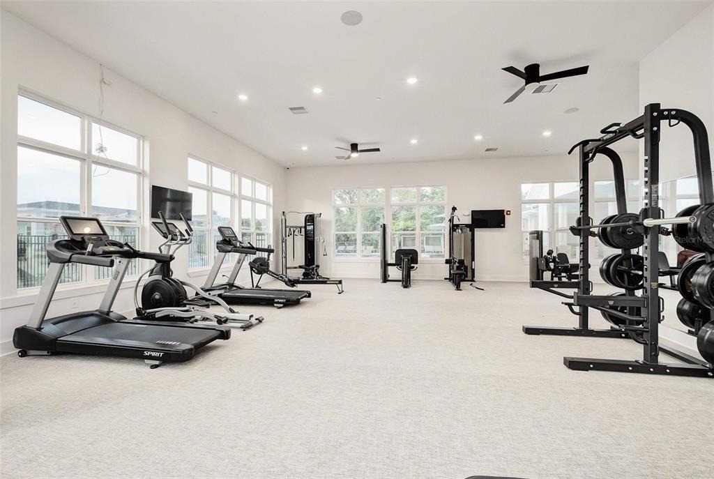 1015 Lake Forest Boulevard - Photo 7