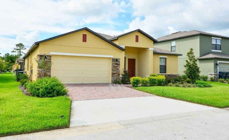 1014 Cypress Pointe Boulevard - Photo 0