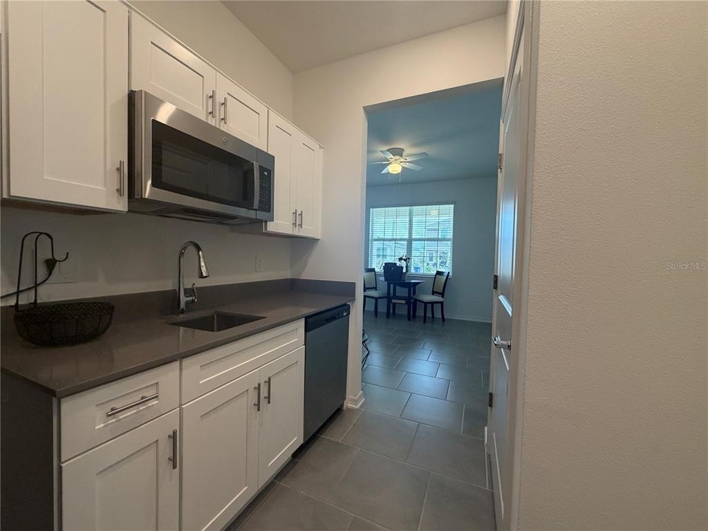652 Grove Street - Photo 31