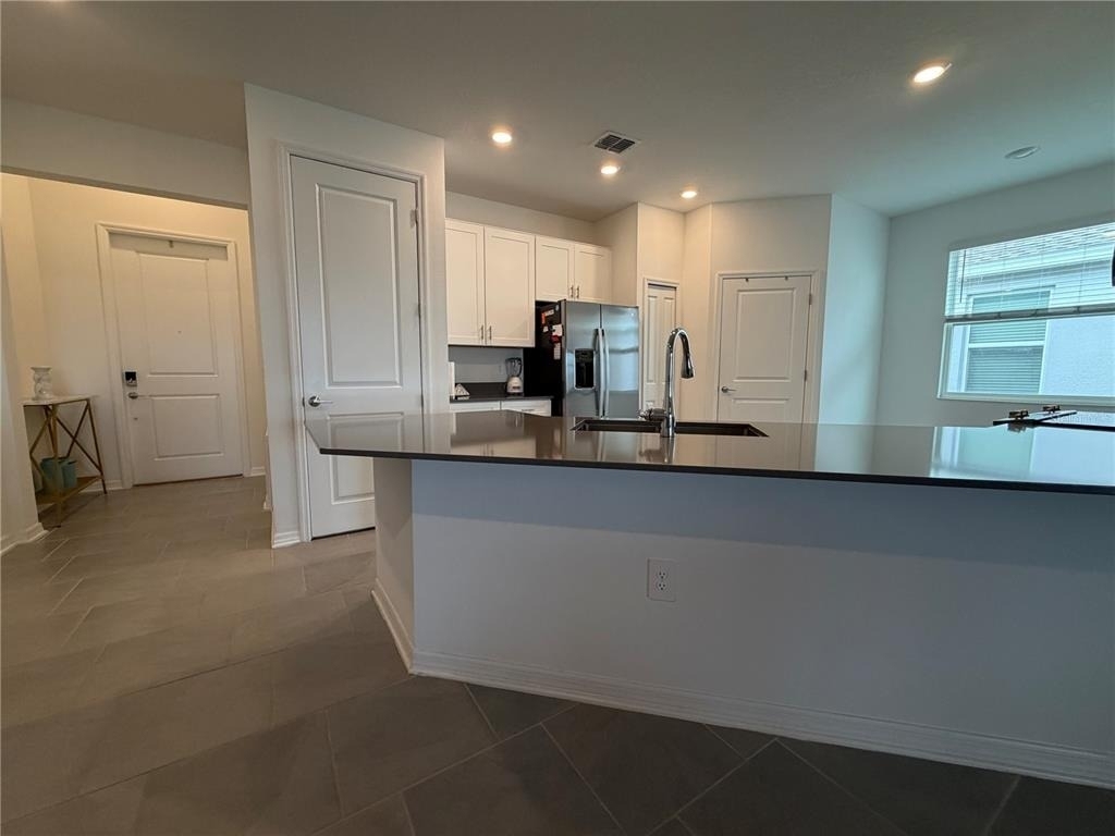 652 Grove Street - Photo 8