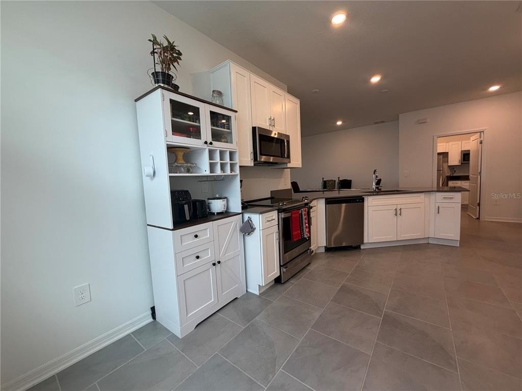 652 Grove Street - Photo 13