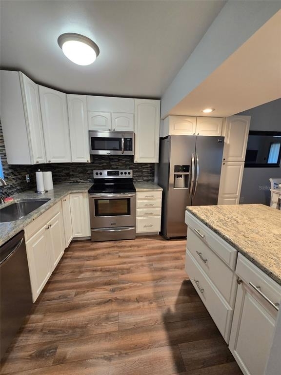 1118 Villa Lane - Photo 7