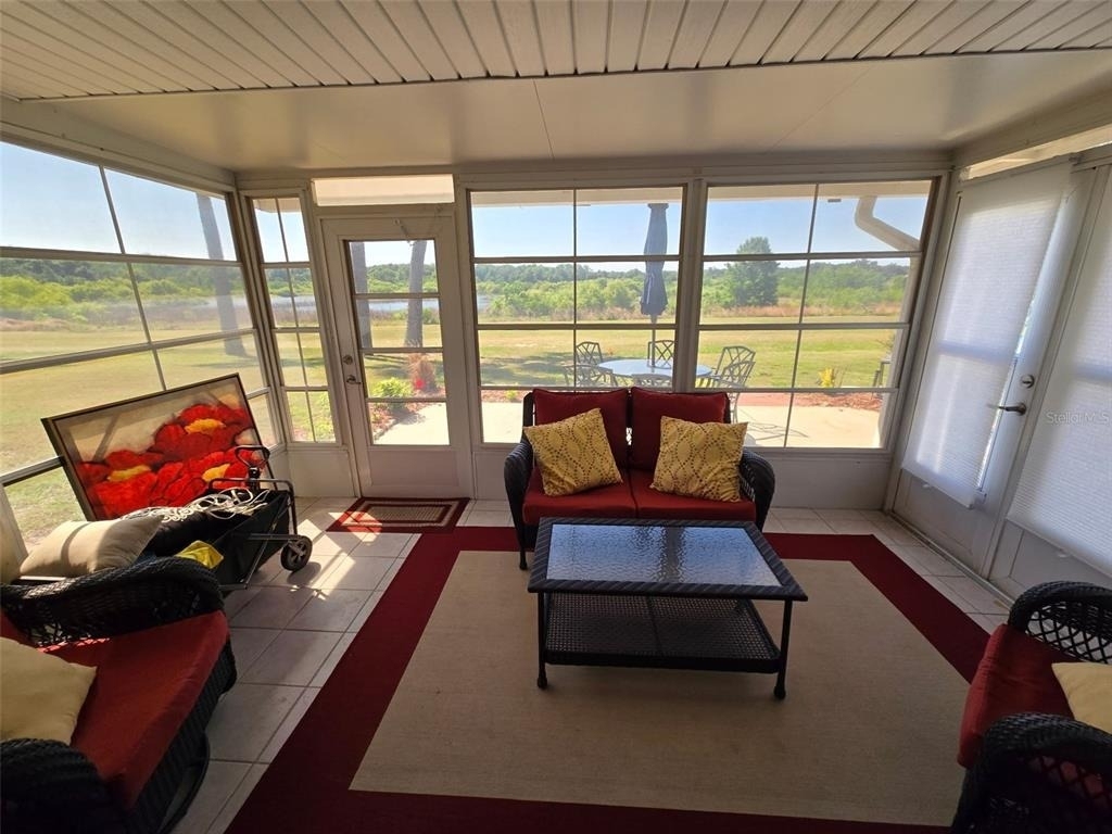 1118 Villa Lane - Photo 13