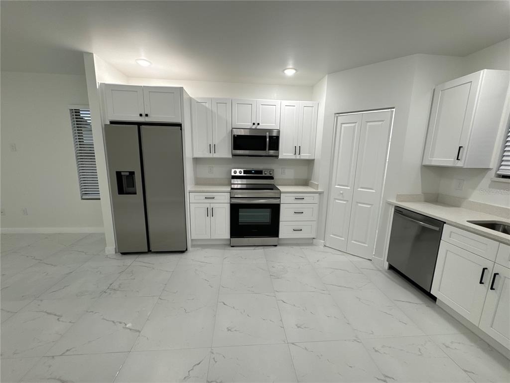 1775 Glenway Court - Photo 10