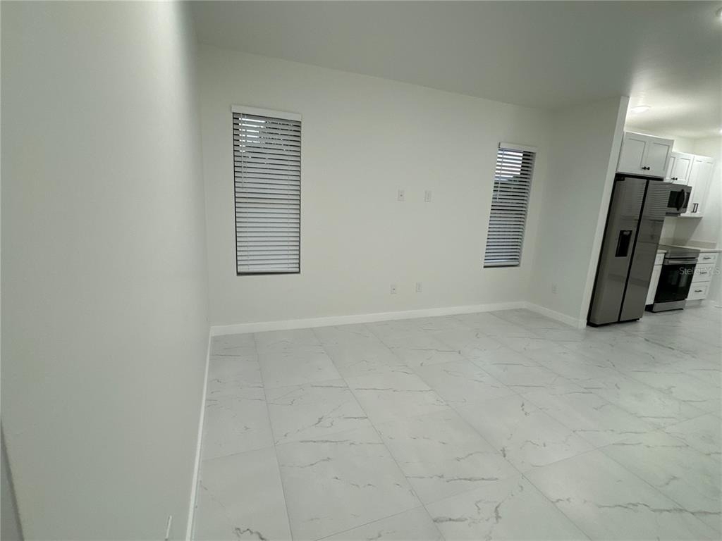 1775 Glenway Court - Photo 4