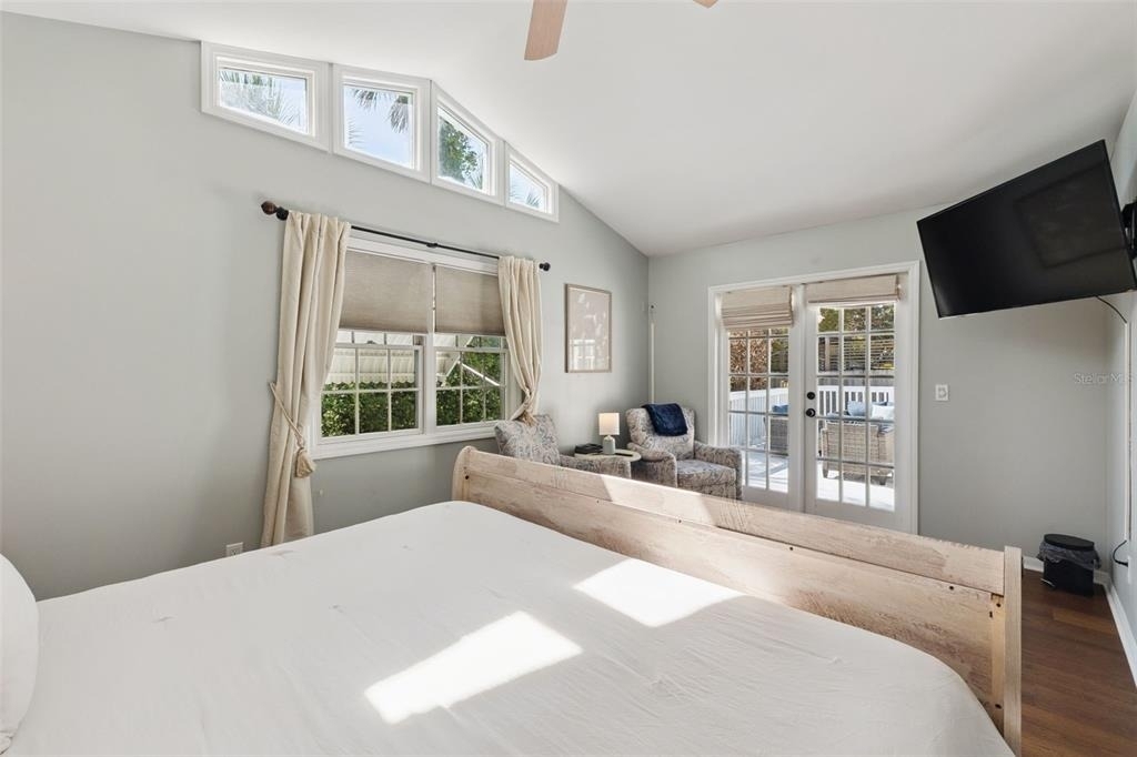 109 N Peninsula Avenue - Photo 10