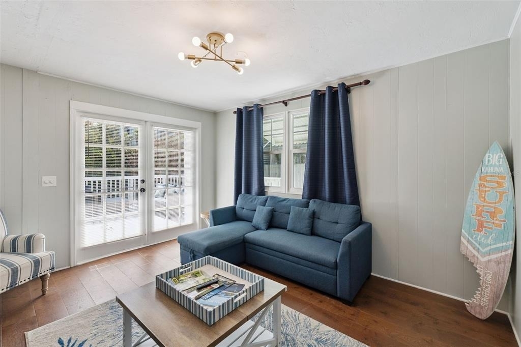109 N Peninsula Avenue - Photo 3