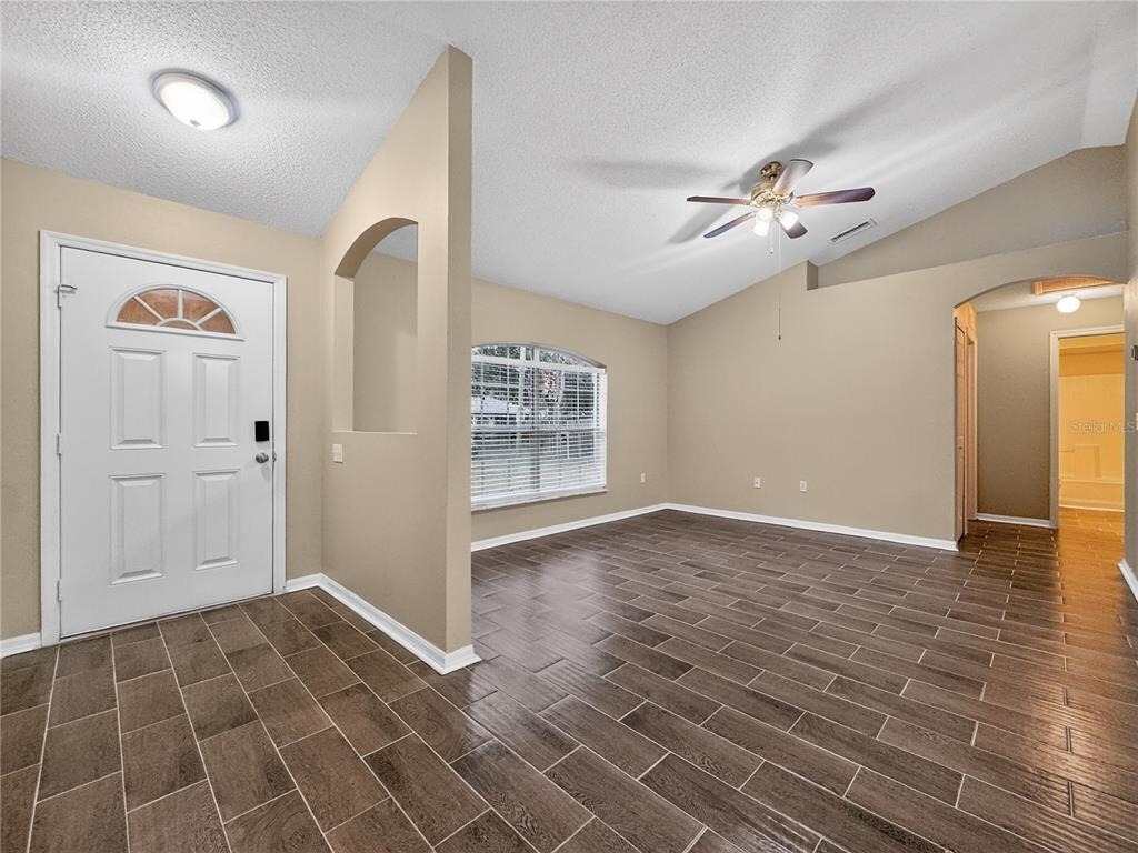 835 Lancaster Avenue - Photo 2
