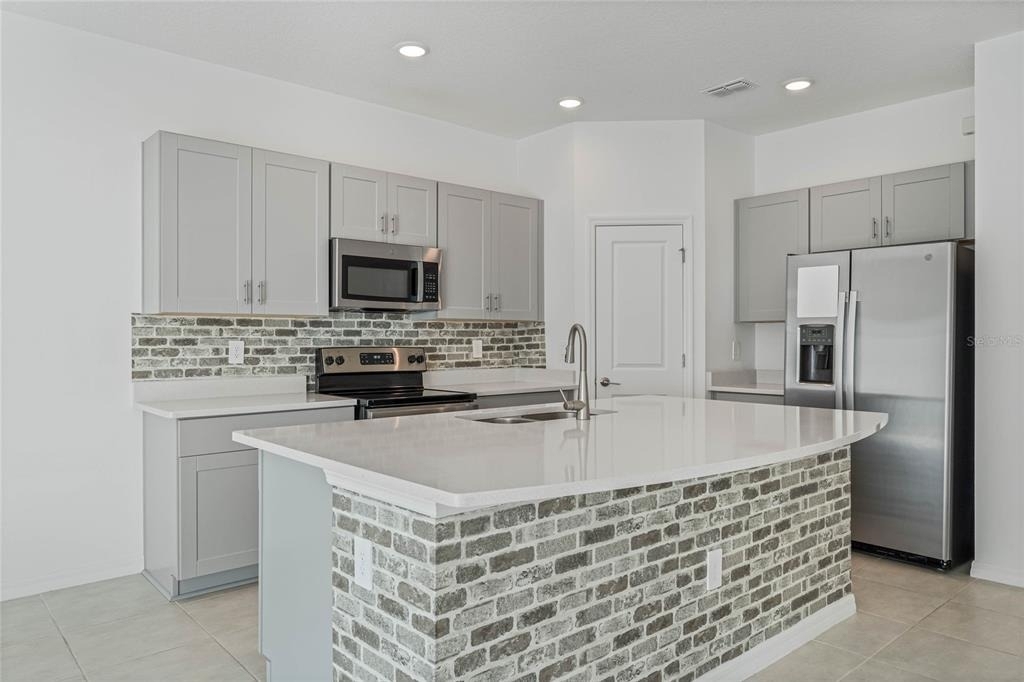 1281 Axel Graeson Avenue - Photo 5