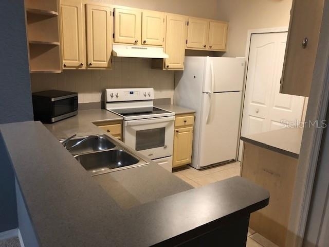 1175 Lake Shadow Circle - Photo 4