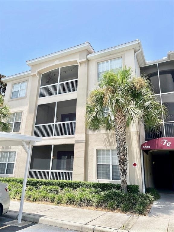 3000 Laurel Park Lane - Photo 0