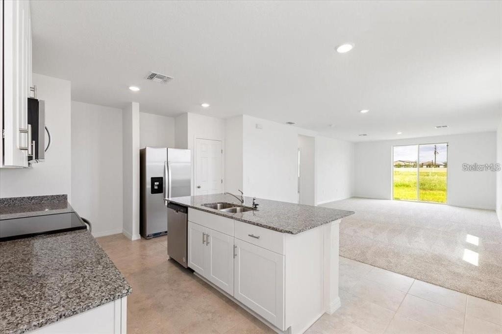 1361 Current Place - Photo 3