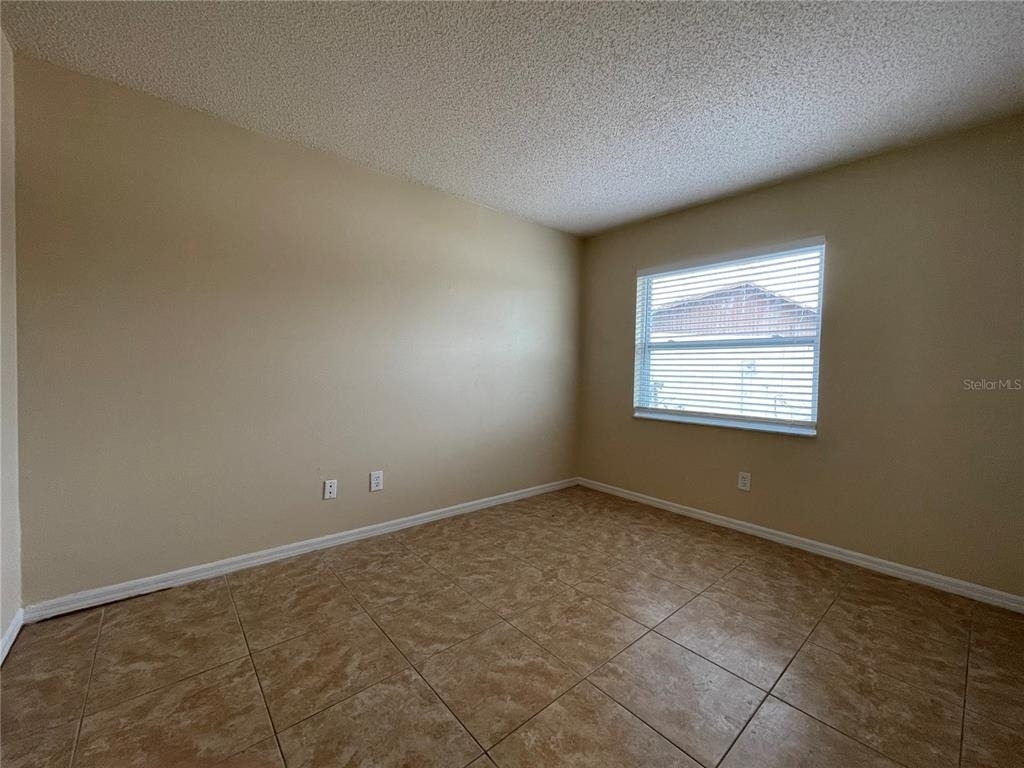 2612 Adela Avenue - Photo 5