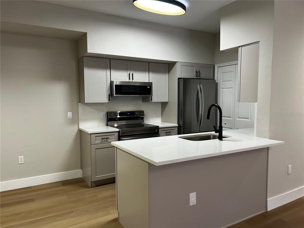 13102 Mulberry Park Drive - Photo 3