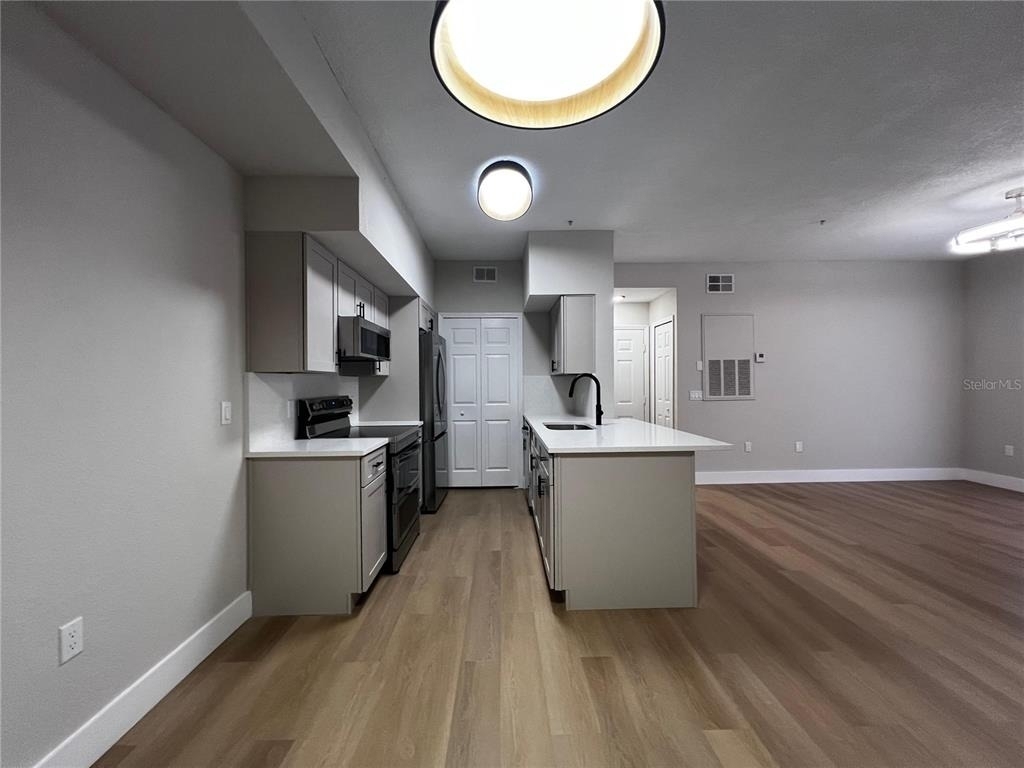 13102 Mulberry Park Drive - Photo 2