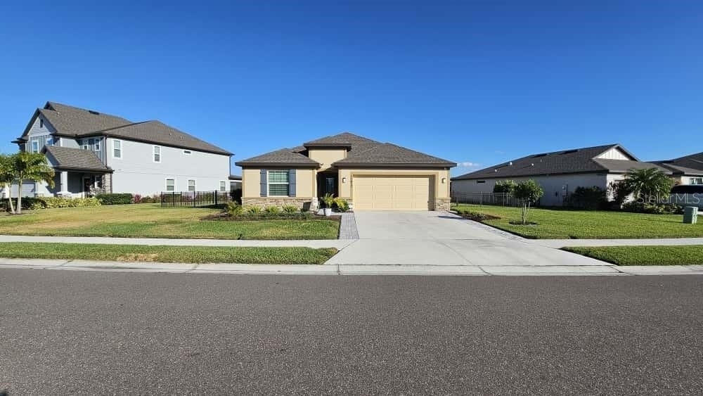 11612 Armada Way - Photo 0