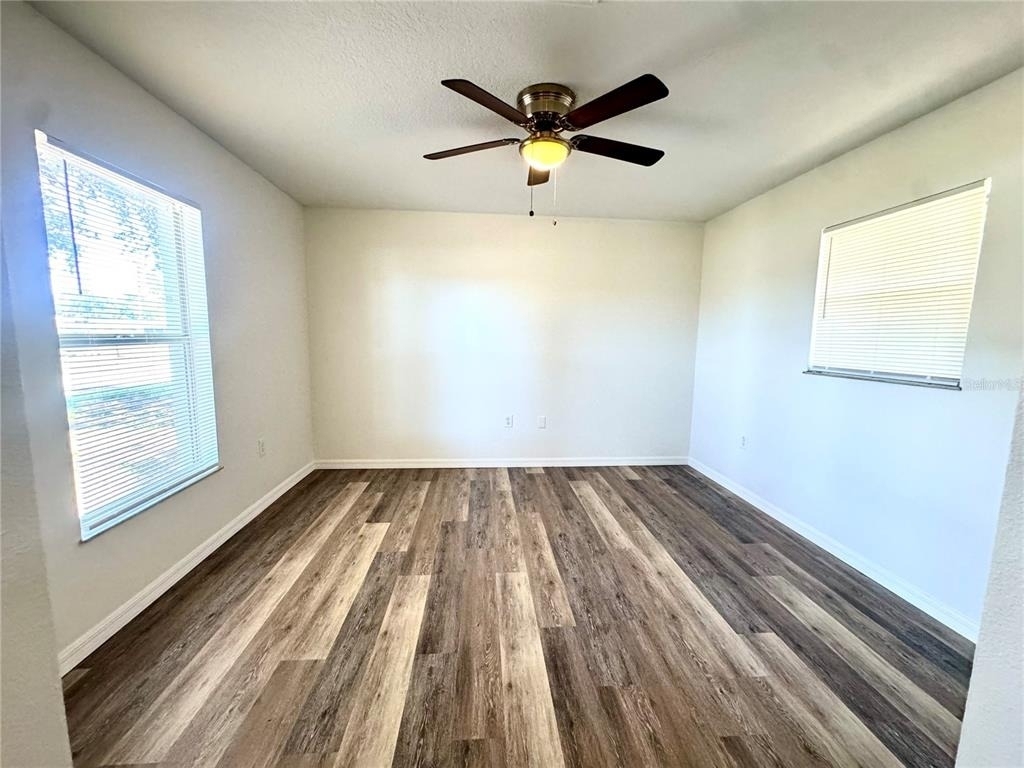 307 27th Street E - Photo 4