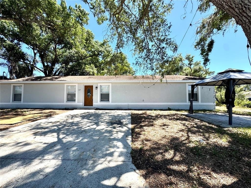 307 27th Street E - Photo 9