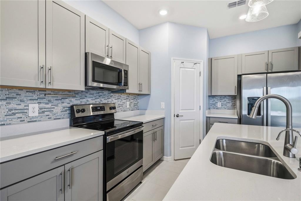11779 Glenside Terrace - Photo 9