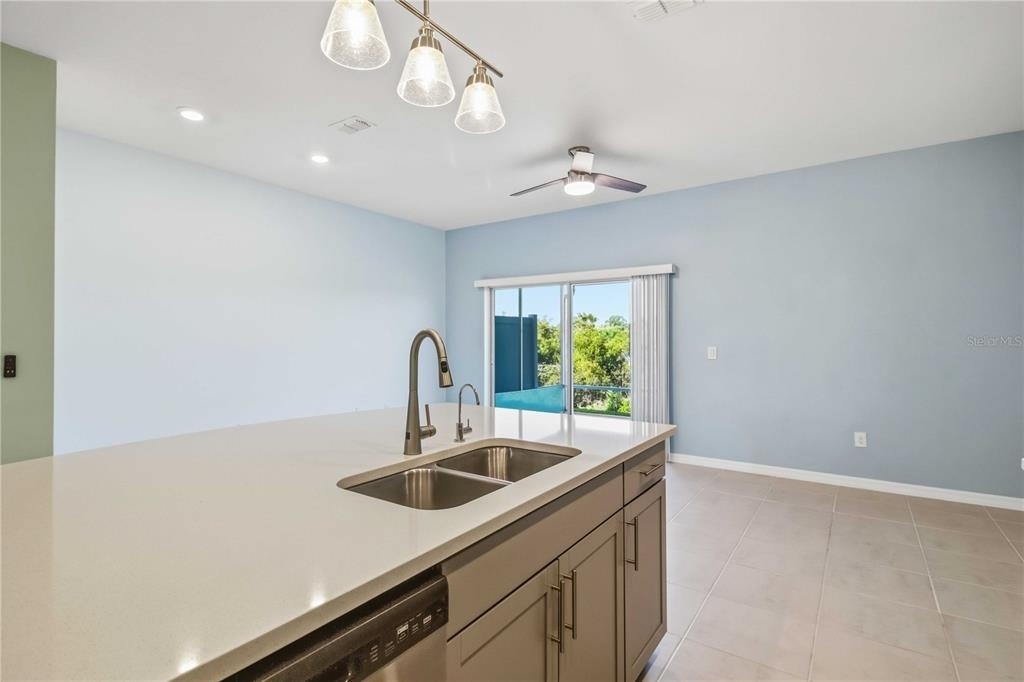 11779 Glenside Terrace - Photo 11