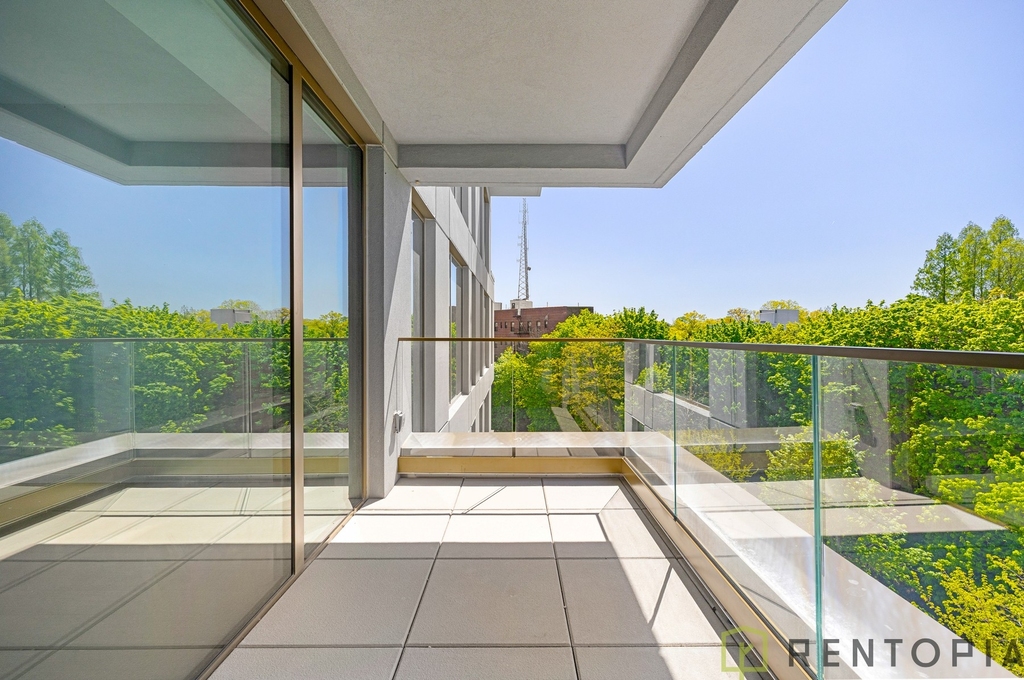 960 Franklin Avenue - Photo 6
