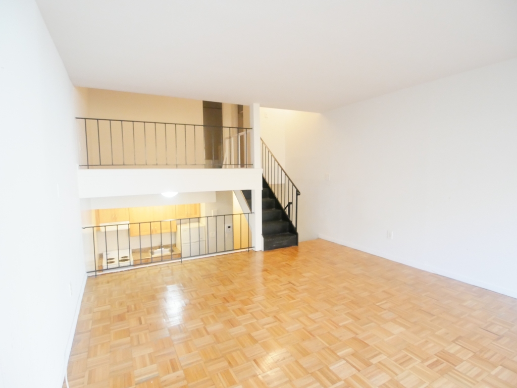 151 Lexington Avenue - Photo 2