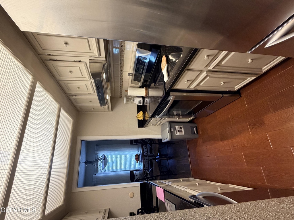 6201 Escondido Drive - Photo 10