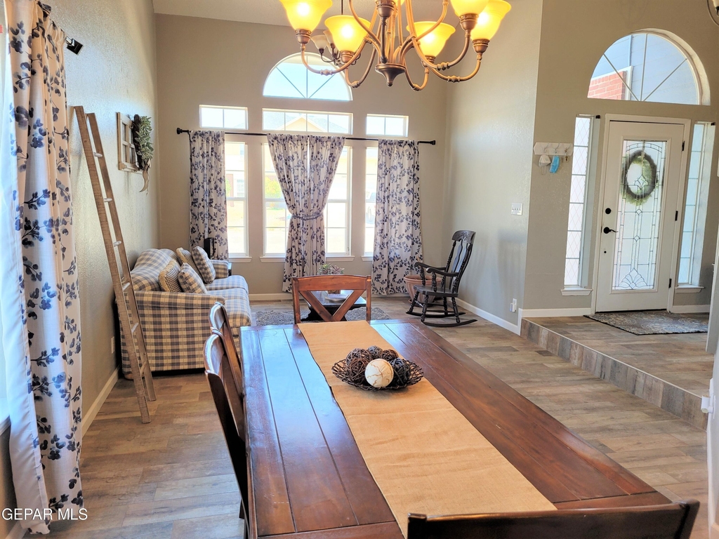 7401 Plaza Taurina Drive - Photo 4