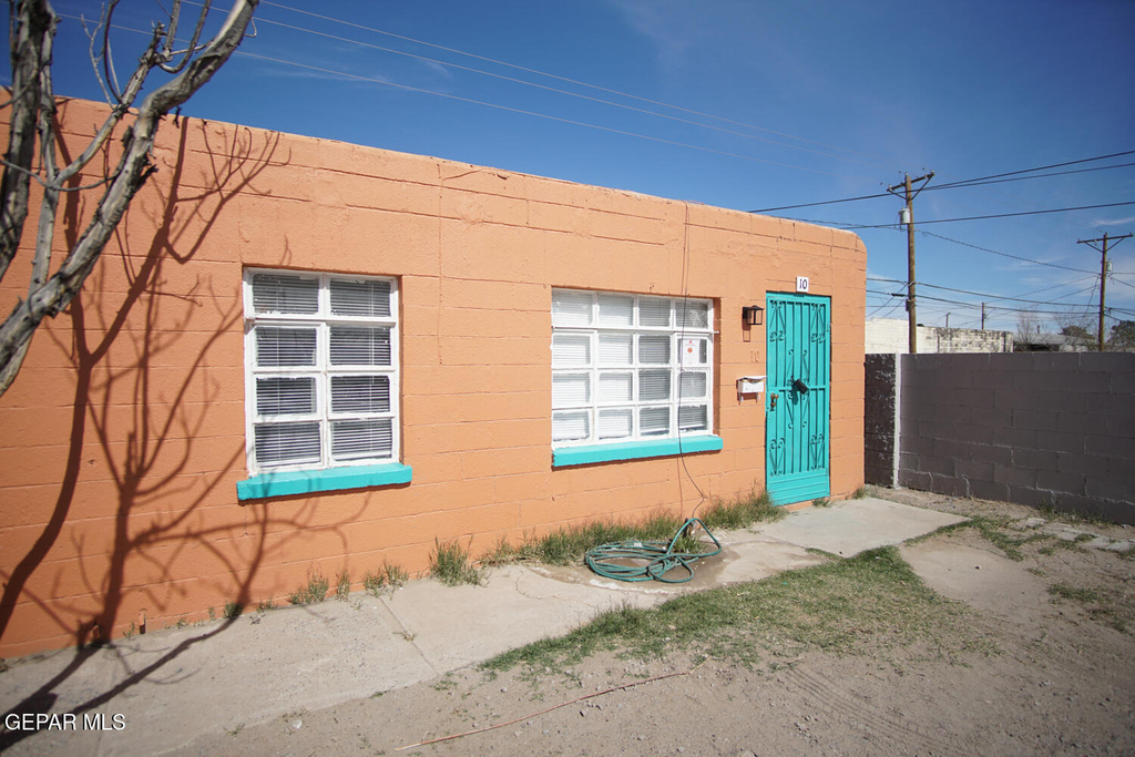 7303 Dale Road - Photo 1